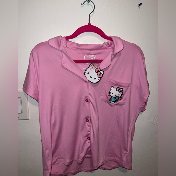 ‼️SOLD‼️NWT Women’s Hello Kitty 2- Piece Pajama set Size S - Picture 4 of 11